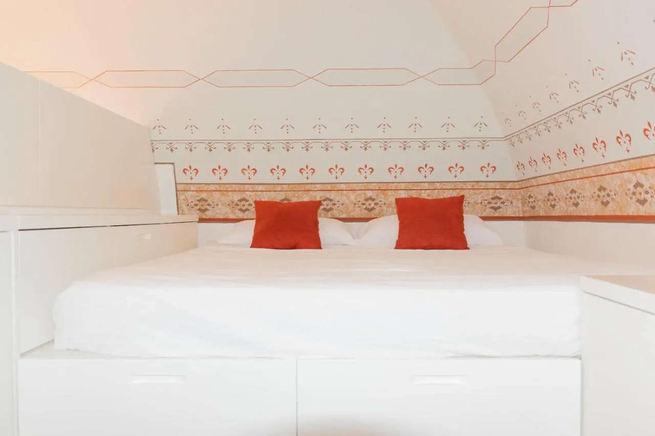 Visconti 89-Duplex Suite 巴里 0*,  意大利